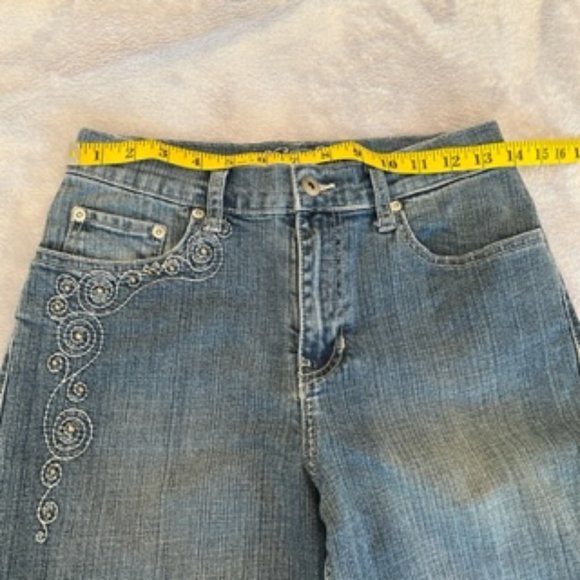 Zena Women's Embroidered Jeans 4 - Picture 5 of 14